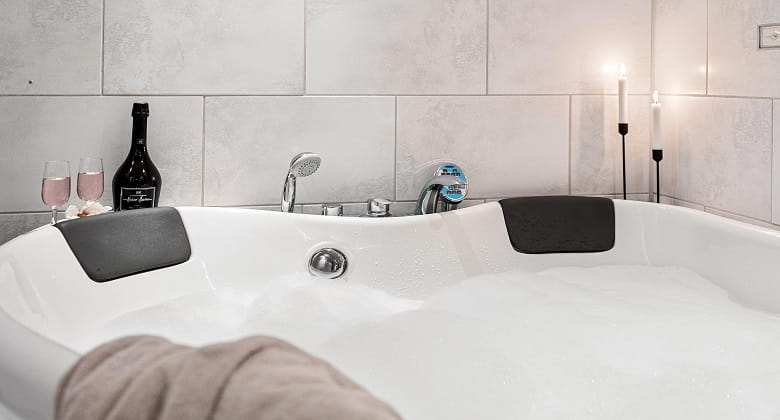 Bath Buying Guide: Choosing the Perfect Bathtub