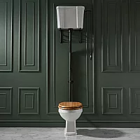 Milano Richmond Traditional High Level Toilet with Cistern Black Flush Kit and Warm Oak Soft Close Seat