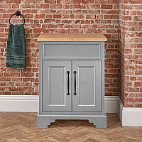 Milano Thornton Light Grey 645mm Traditional Vanity Unit with Classic TBar Black Handles