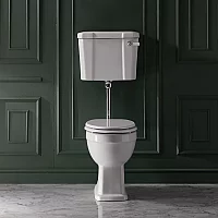 Milano Richmond Traditional Comfort Height Low Level Toilet with Cistern and White Seat ChromeBlack