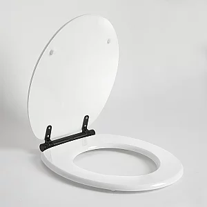 Milano Richmond Traditional White Soft Close Toilet Seat with Black Hinges